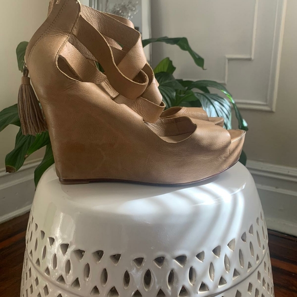 Sandals - Picture 3 of 3